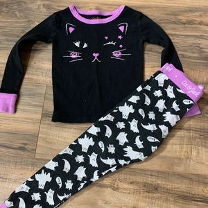 Girl’s Cat & Jack Halloween Pajama Set